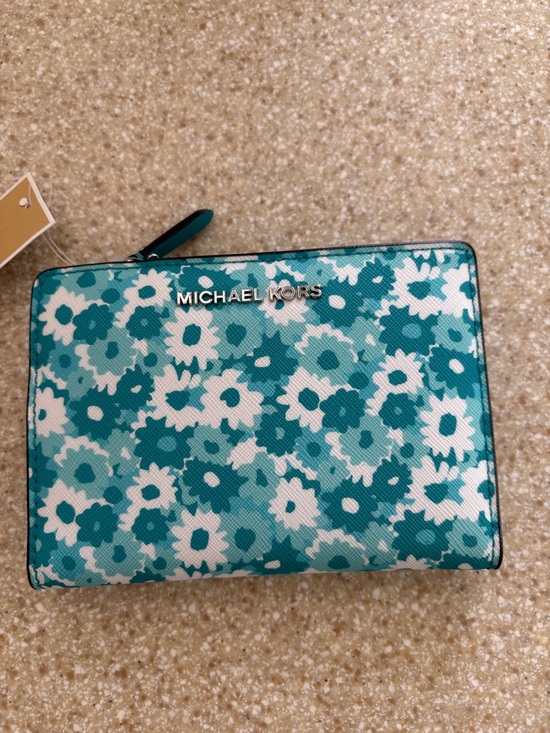 Michael Kors Handbags - Michael Kors Teal Floral Medium Card Case Wallet